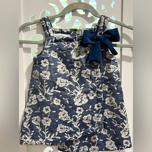 Designer Max Studio size 4 top.